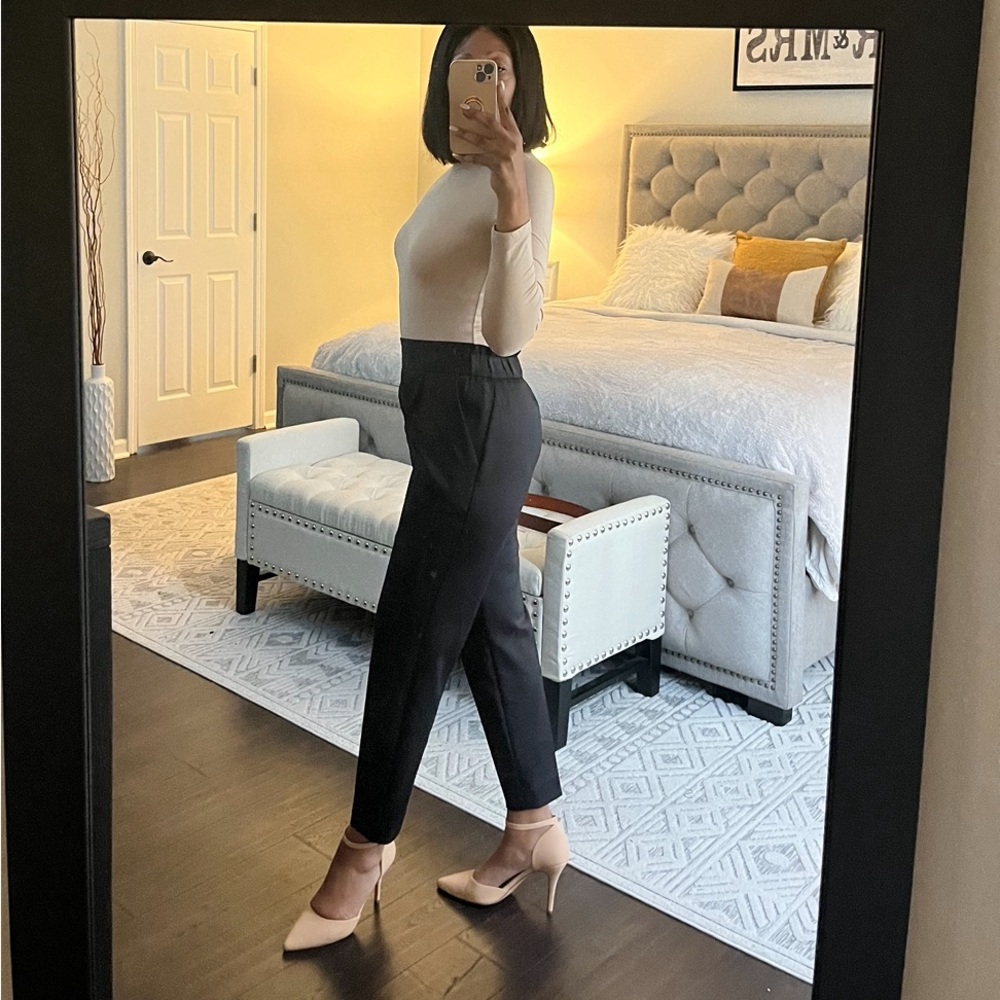 Stylist Super High Waisted Pleated Ankle Pant